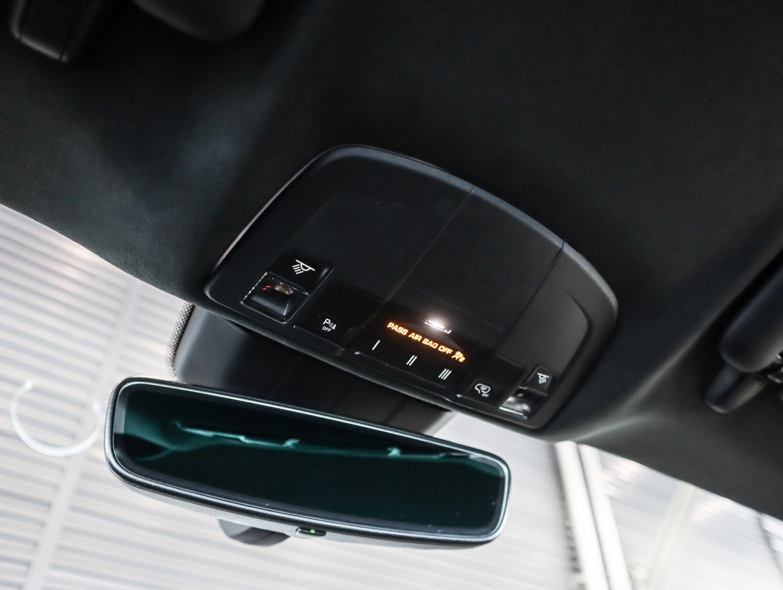 Certified 2025 Porsche 718 Cayman GTS RWD image 22