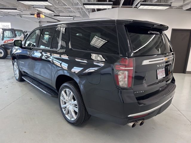 Used 2023 Chevrolet Suburban High Country image 9