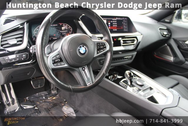 Used 2024 BMW Z4 M40i w/ Premium Package image 16