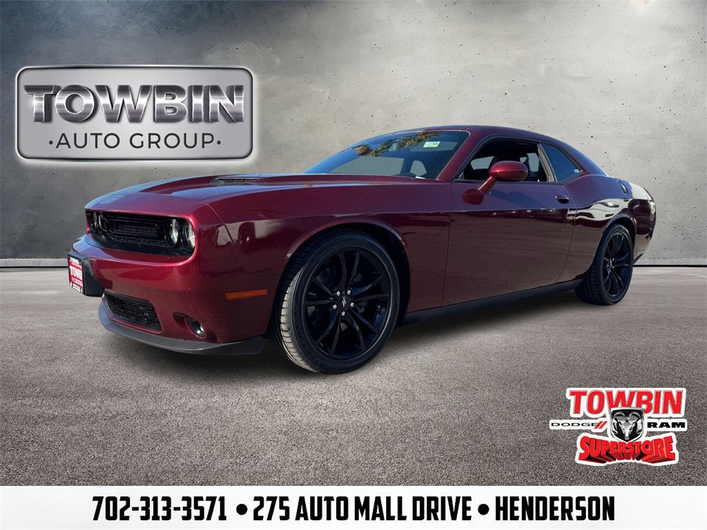 Used 2017 Dodge Challenger SXT Plus image 1