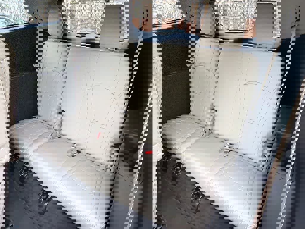 Used 2018 Buick Enclave Premium image 19