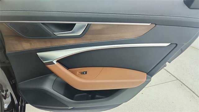 Used 2025 Audi A6 2.0T Premium image 27