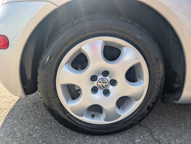 Used 2002 Volkswagen Beetle GLX FWD image 22