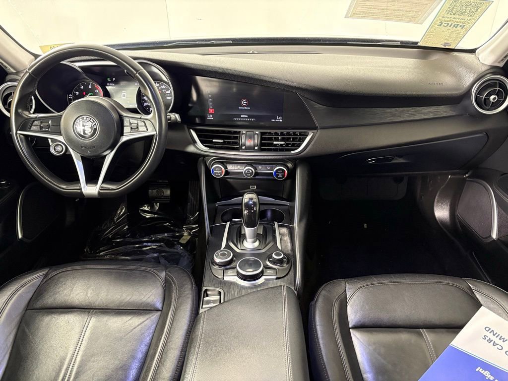Used 2019 Alfa Romeo Giulia image 39