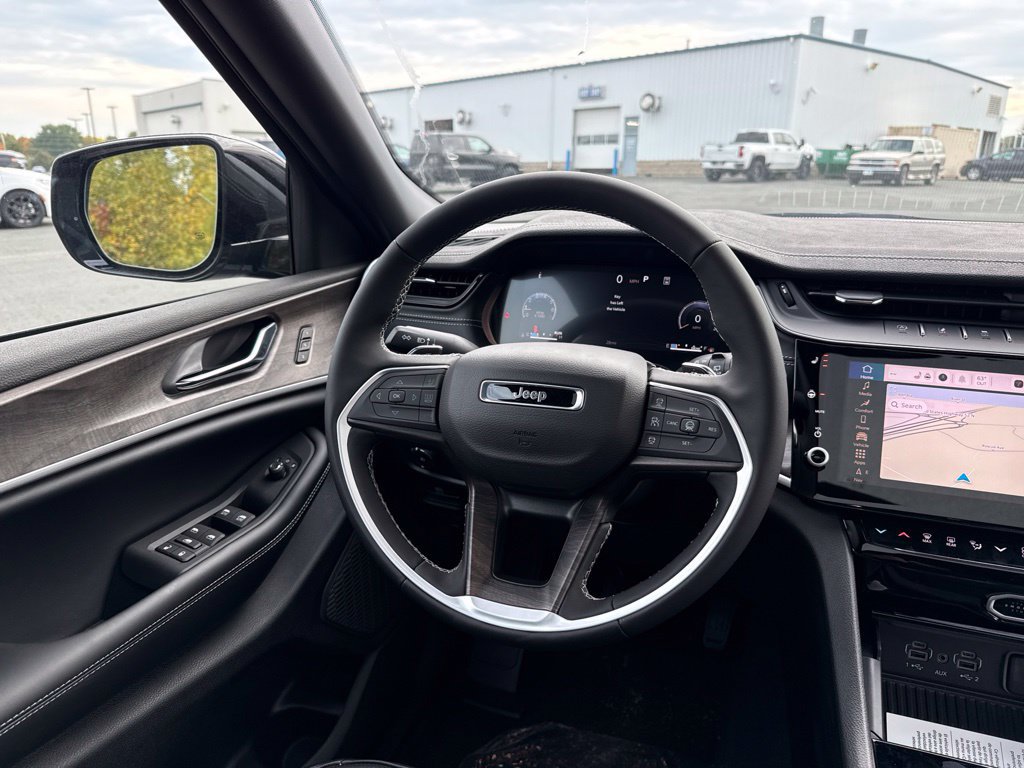 New 2027 Jeep Grand Cherokee L Limited AWD/4WD image 16