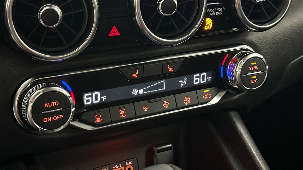 New 2025 Nissan Sentra SR w/ Midnight Edition image 20