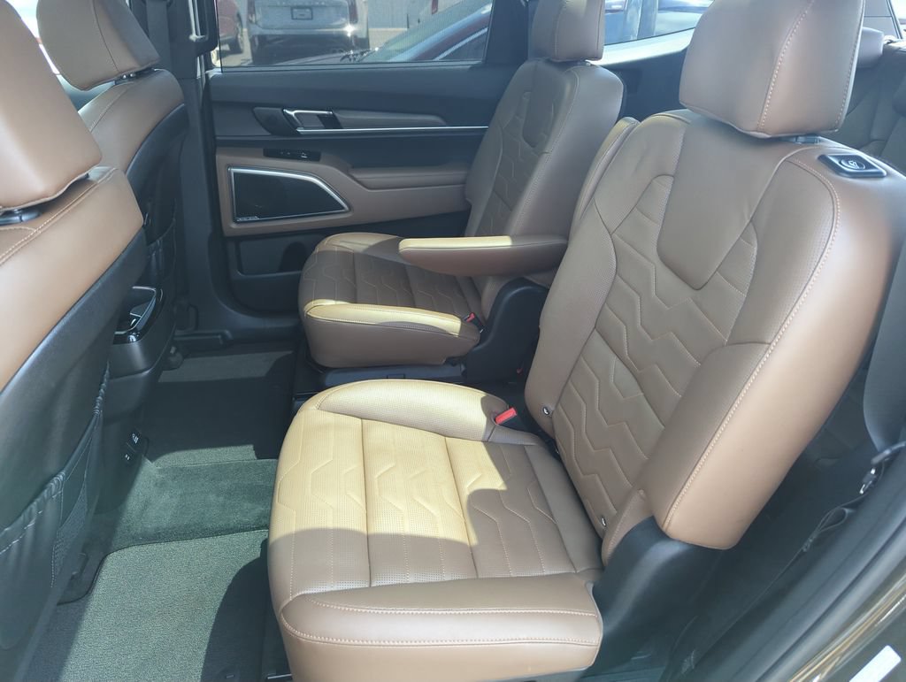 Used 2022 Kia Telluride SX w/ SX Prestige Package AWD/4WD image 30