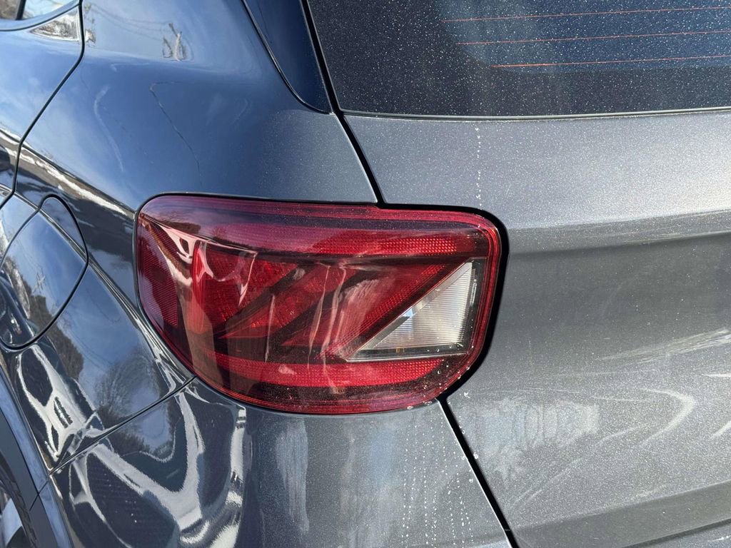 Certified 2024 Hyundai Venue Limited image 11