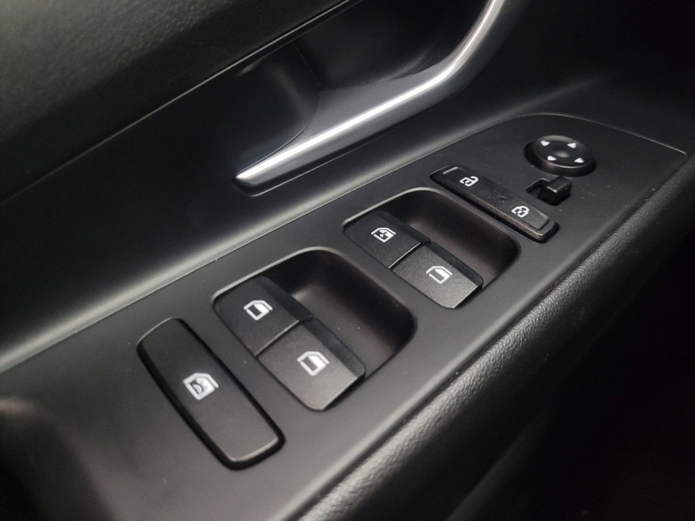 Used 2023 Hyundai Elantra SEL w/ Convenience Package image 27