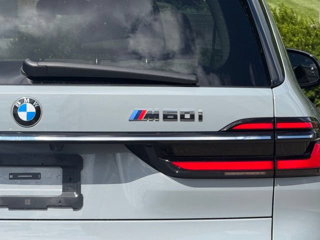 Used 2024 BMW X7 M60i w/ Climate Comfort Package AWD/4WD image 7