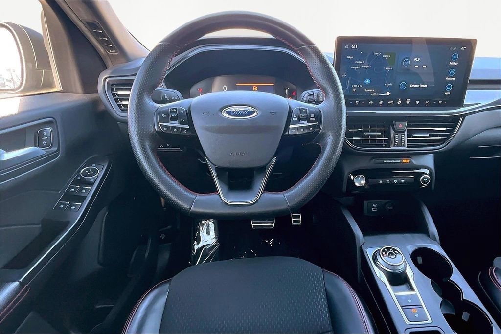 Certified 2023 Ford Escape ST-Line w/ Tech Pack #1 FWD image 4