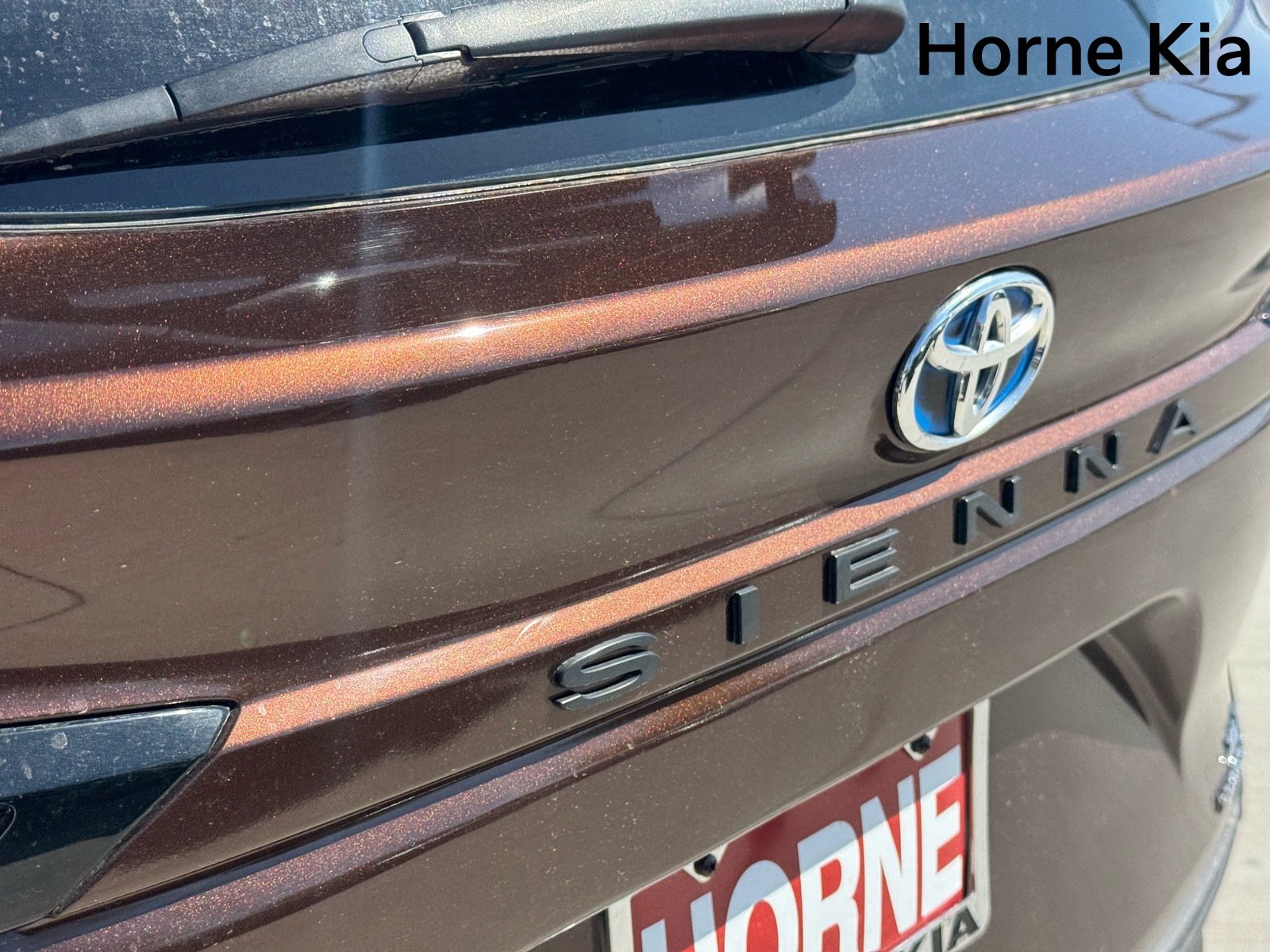 Used 2021 Toyota Sienna XLE FWD image 30