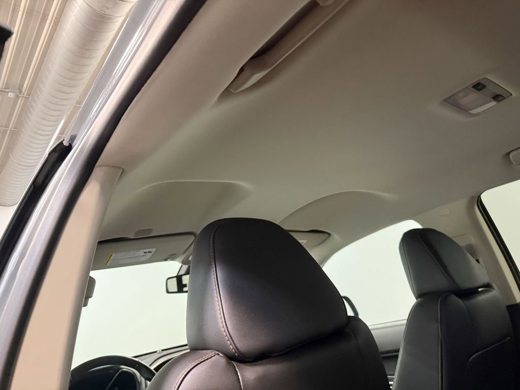 Used 2022 GMC Canyon AT4 image 11