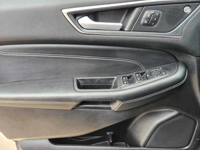 Used 2020 Ford Edge Titanium w/ Equipment Group 301A image 26