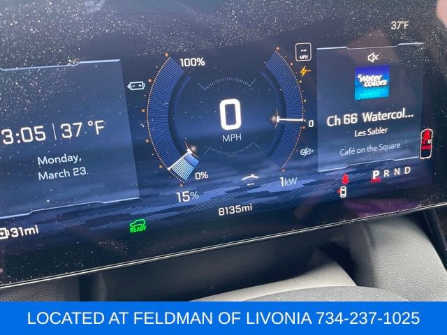 Used 2025 Chevrolet Equinox EV RS w/ Convenience Package II image 8