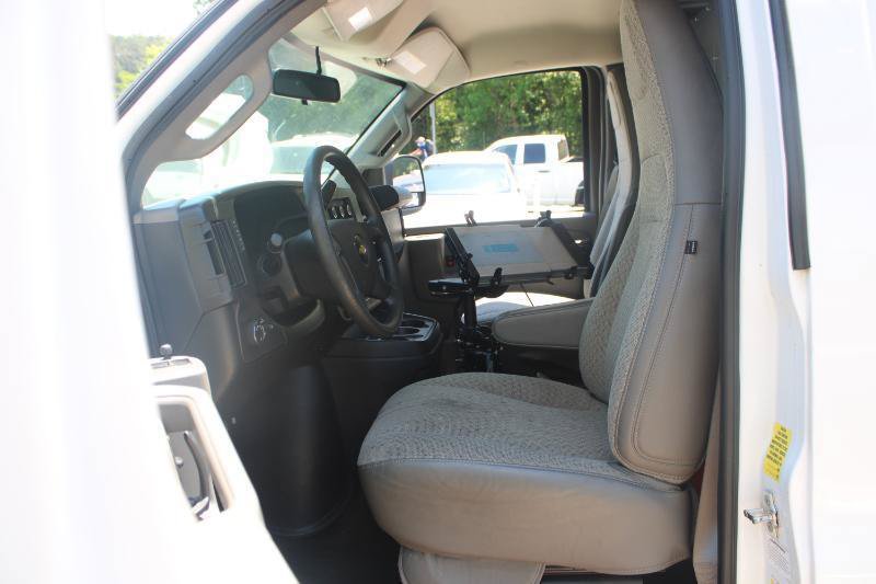 Used 2021 Chevrolet Express 2500 RWD image 11