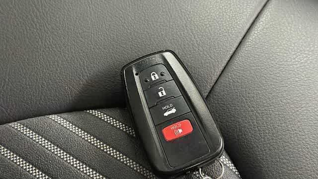 Used 2023 Toyota Camry SE w/ Cold Weather Package FWD image 34
