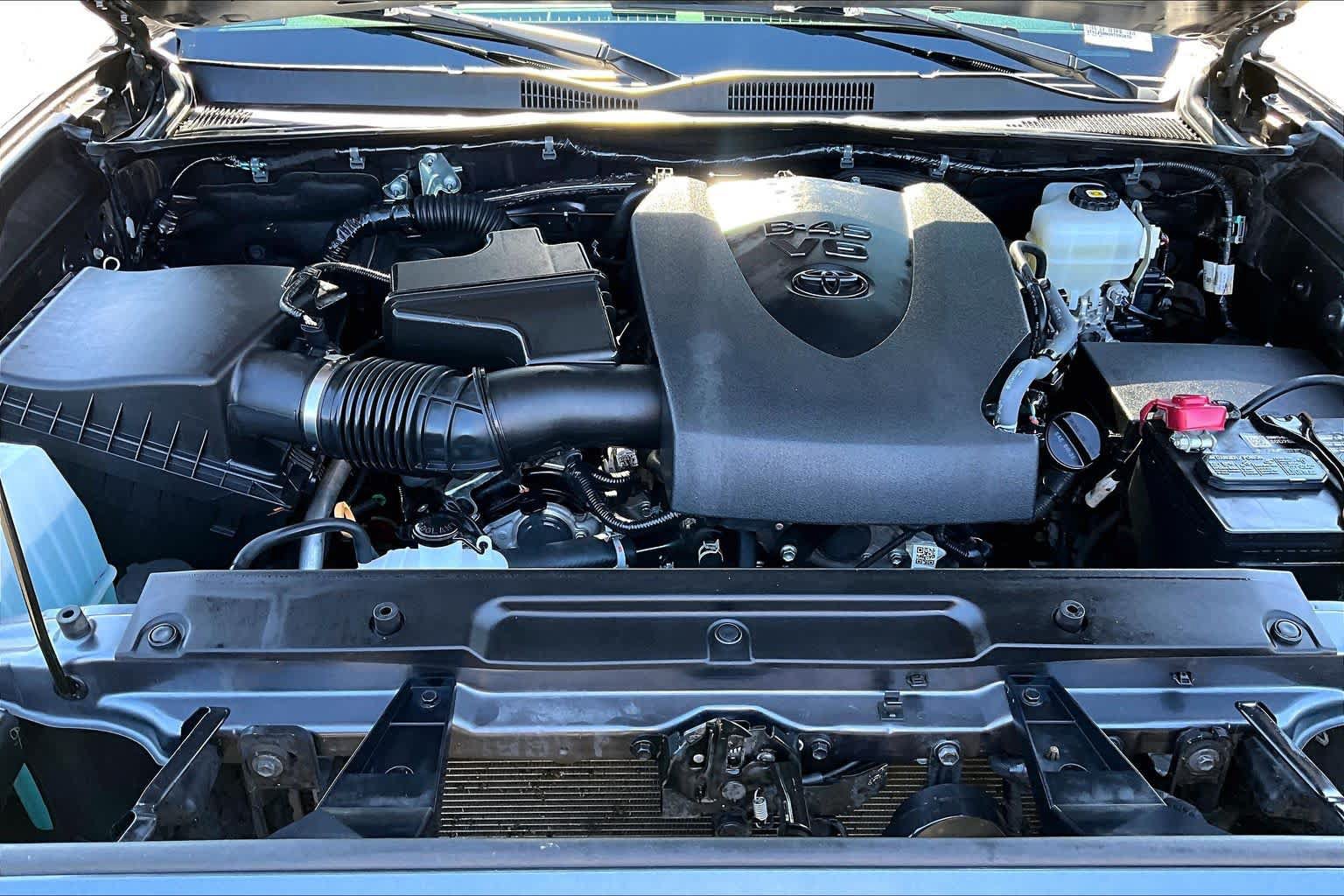 Certified 2022 Toyota Tacoma TRD Pro AWD/4WD image 31