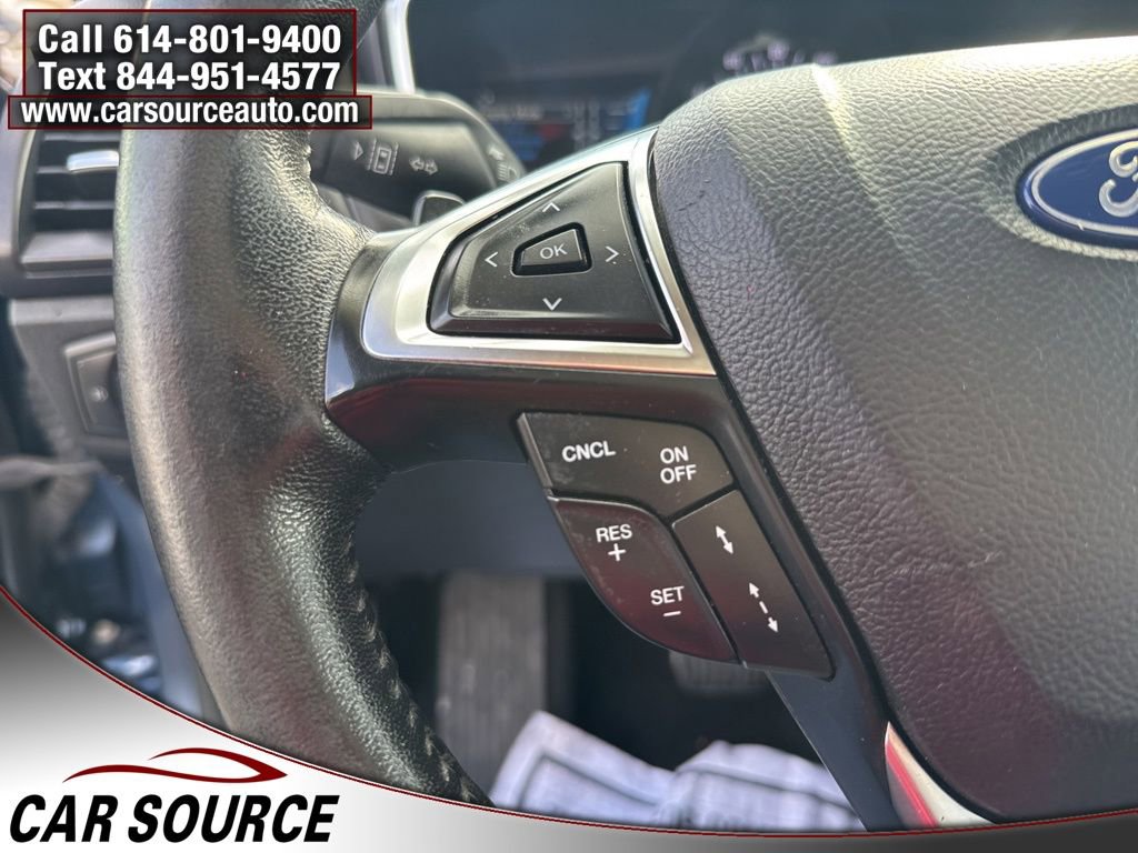 Used 2019 Ford Fusion Titanium image 21