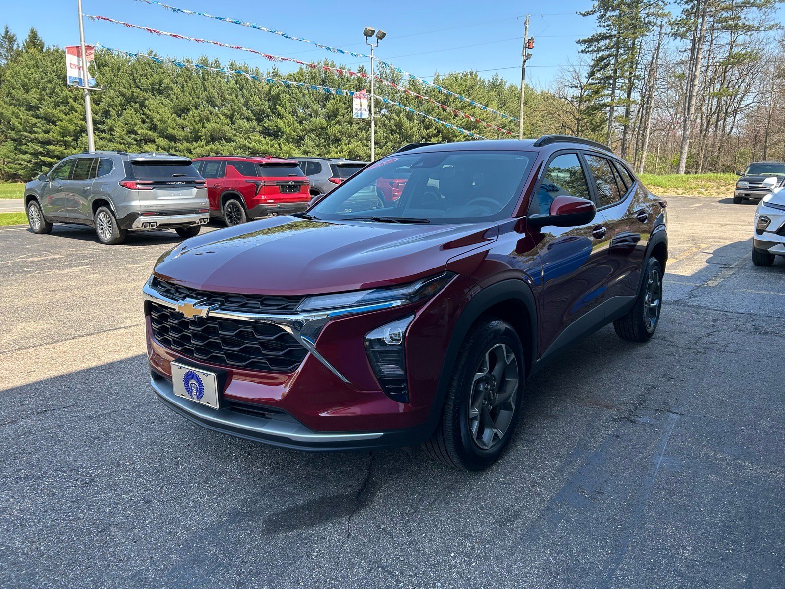 Used 2025 Chevrolet Trax LT w/ LT Convenience Package FWD image 1