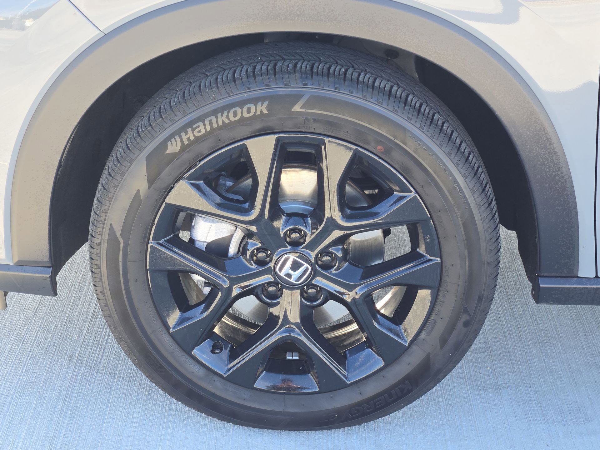 Used 2025 Honda HR-V Sport image 11