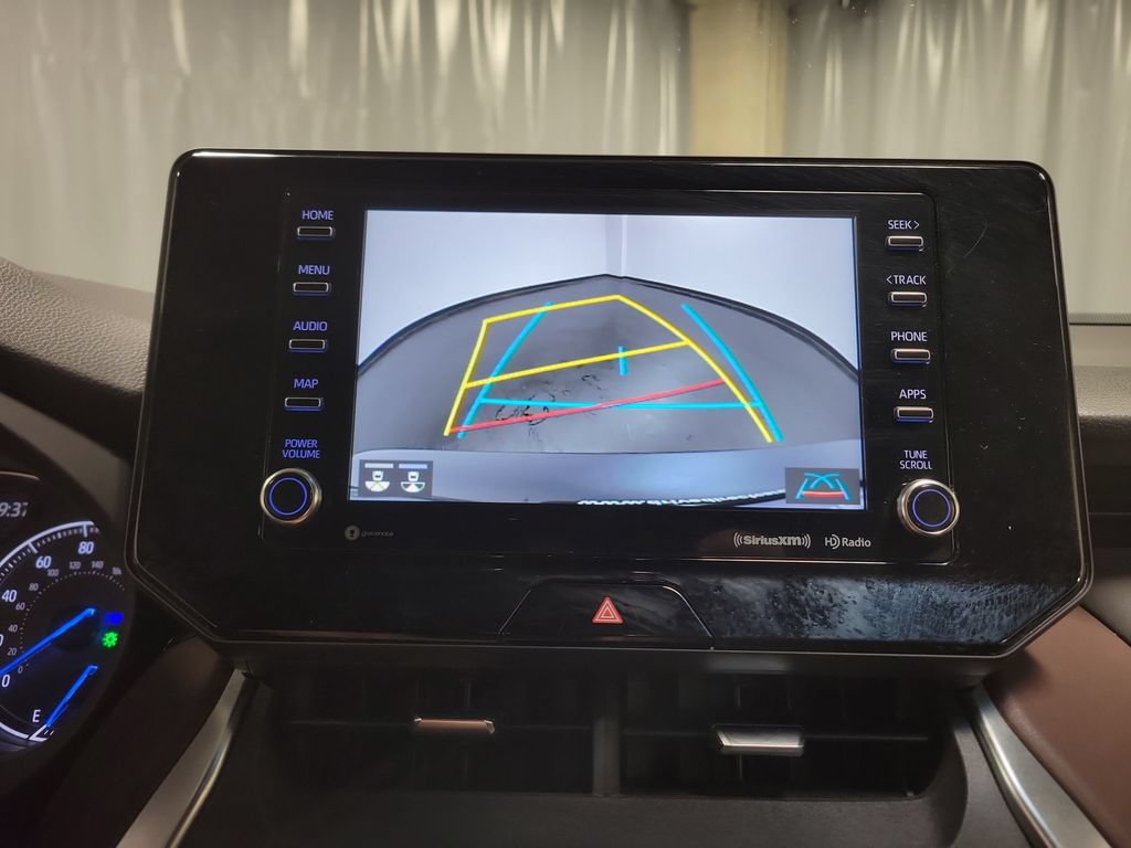 Used 2022 Toyota Venza XLE AWD/4WD image 23