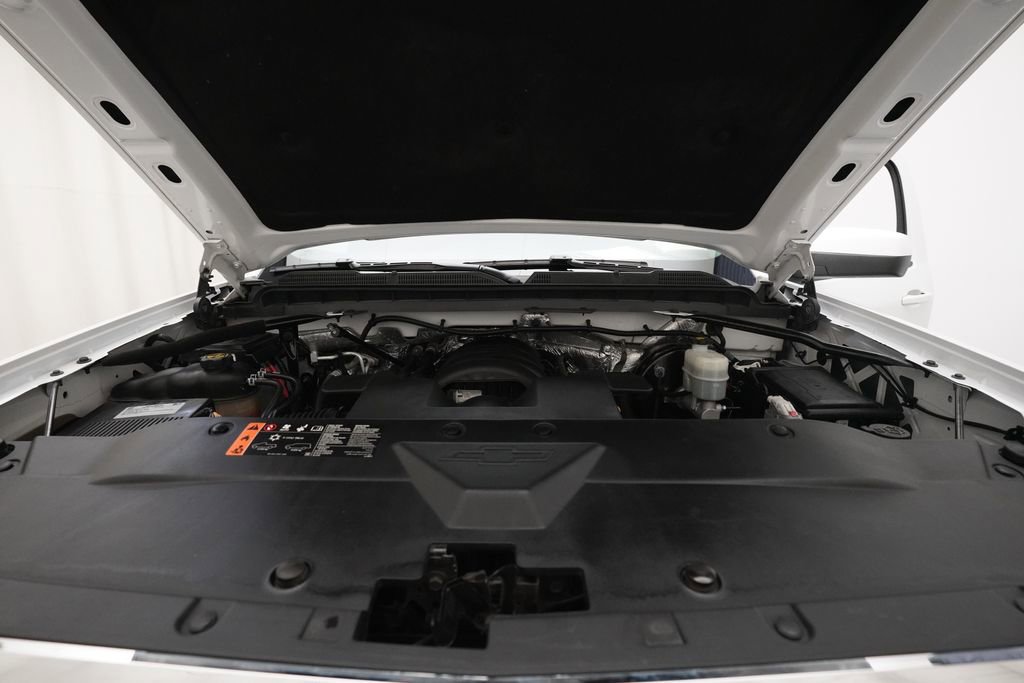 Used 2017 Chevrolet Silverado 1500 LT w/ LT Convenience Package image 3