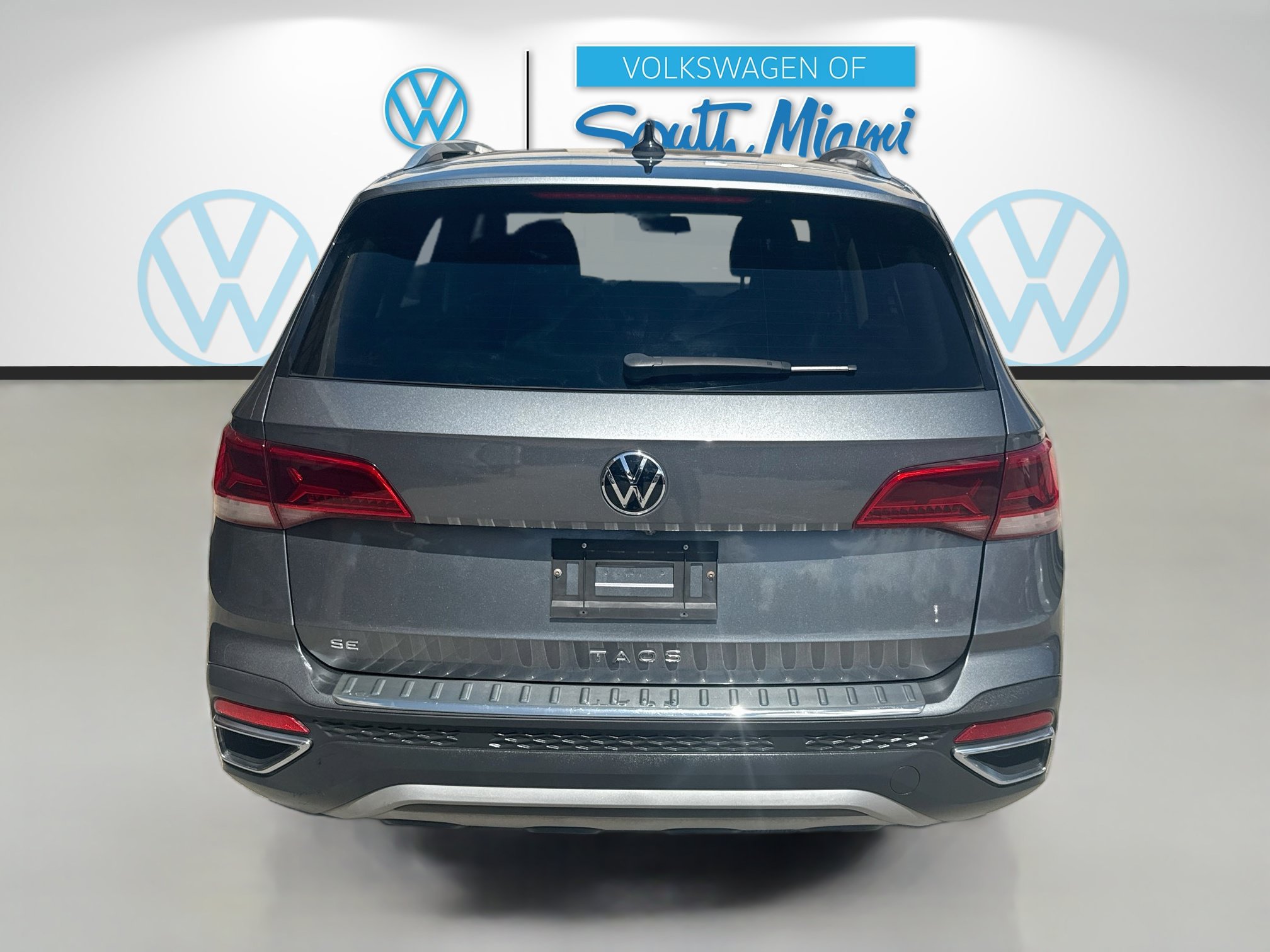 Used 2022 Volkswagen Taos SE FWD image 6