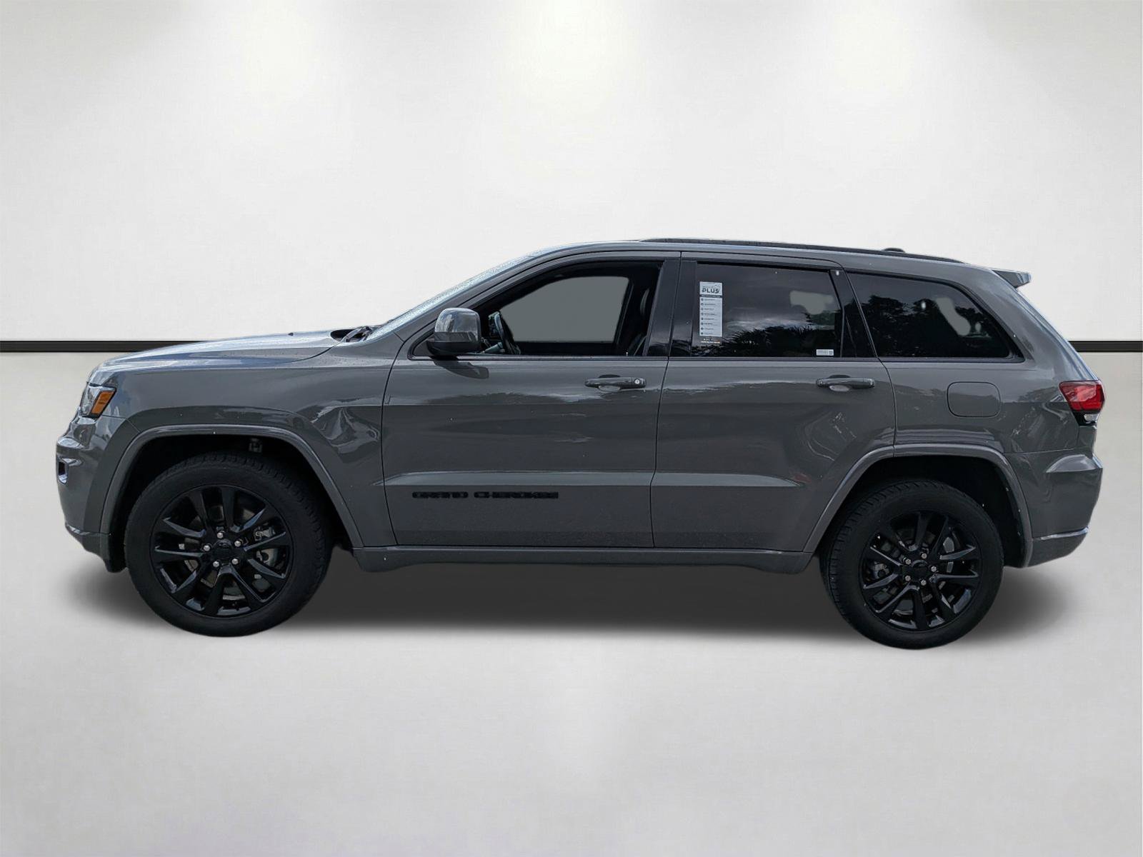 Used 2021 Jeep Grand Cherokee Laredo X AWD/4WD image 7