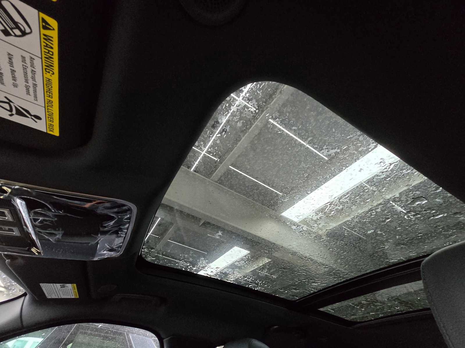 Used 2024 Land Rover Range Rover Velar Dynamic SE image 33