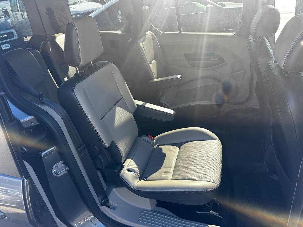 Used 2016 Ford Transit Connect Titanium FWD image 12