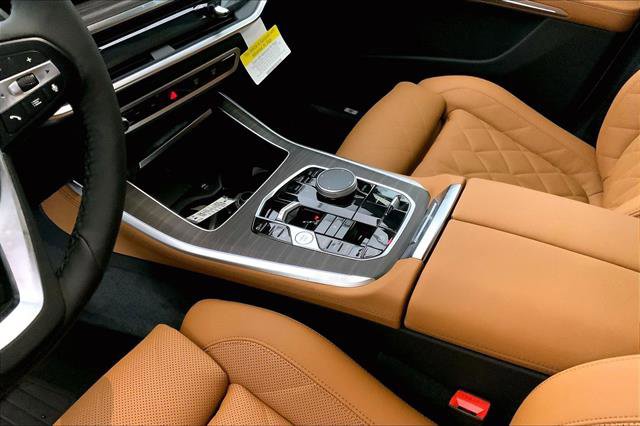 New 2026 BMW X5 xDrive50e w/ Climate Comfort Package image 6