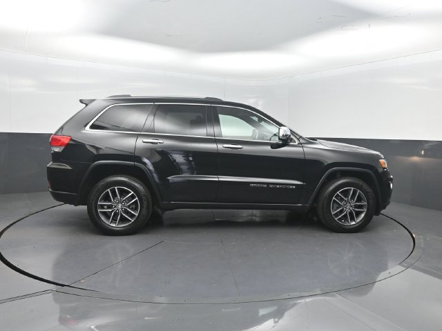 Used 2018 Jeep Grand Cherokee Limited RWD image 27