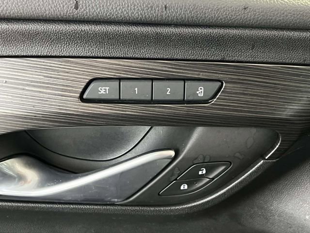 Used 2022 GMC Terrain SLT w/ Tech Package image 19