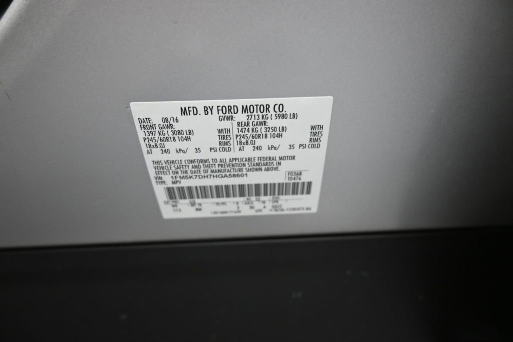 Used 2017 Ford Explorer XLT FWD image 18