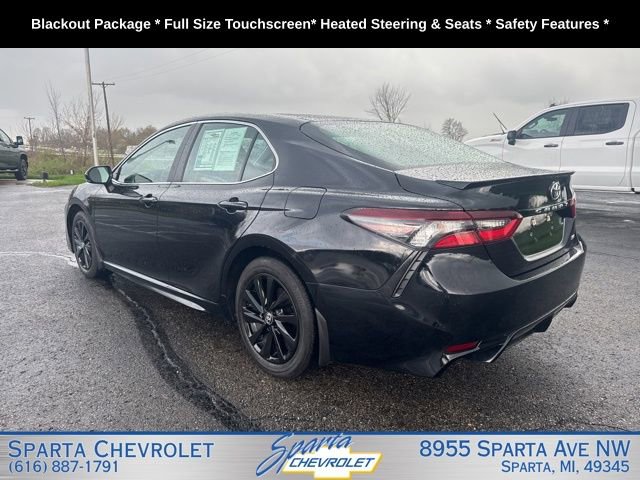 Used 2024 Toyota Camry SE FWD image 5