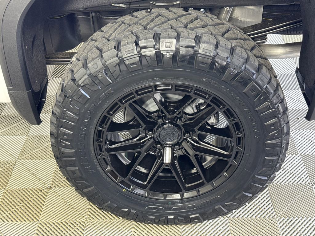 New 2026 GMC Sierra 1500 AT4 w/ Technology Package image 19