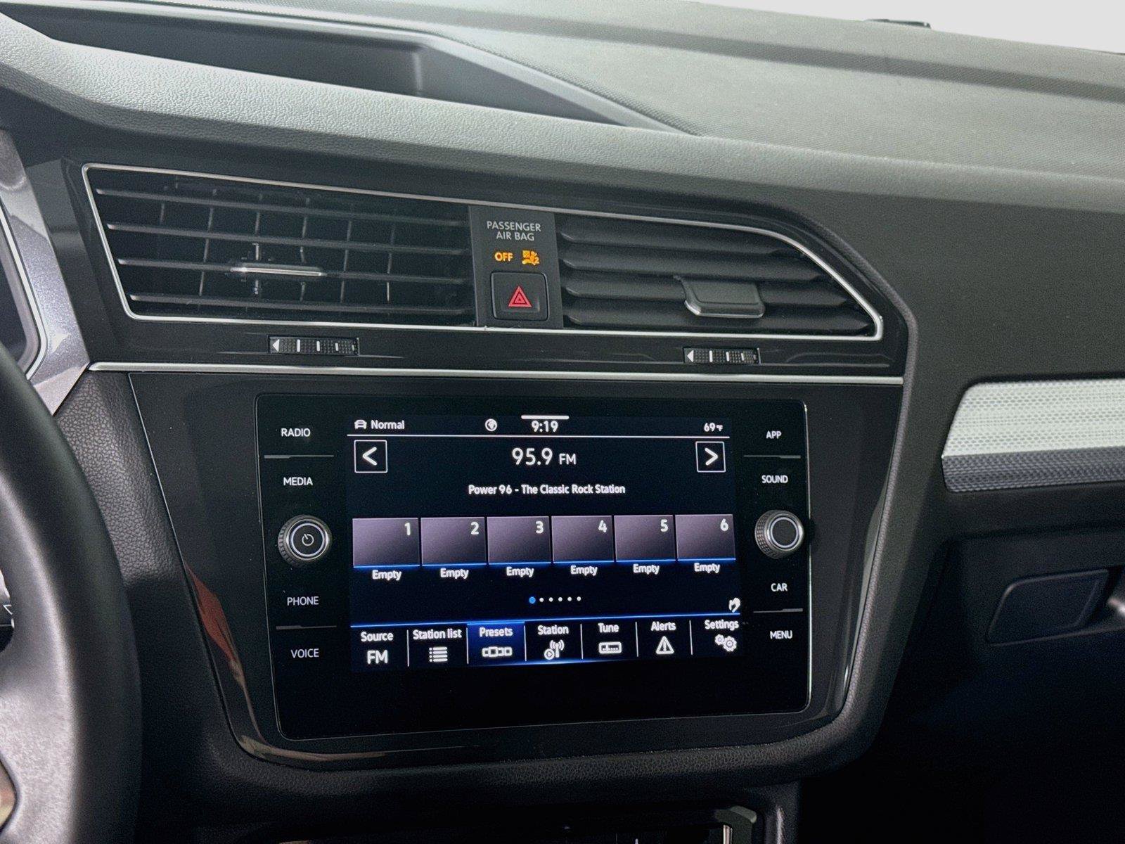 Used 2024 Volkswagen Tiguan S AWD/4WD image 8
