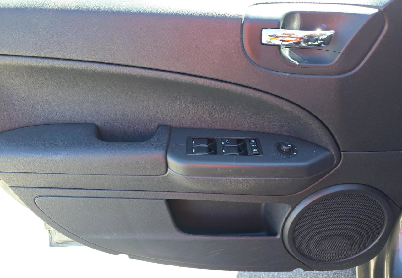 Used 2011 Dodge Caliber Heat w/ Security Group image 12