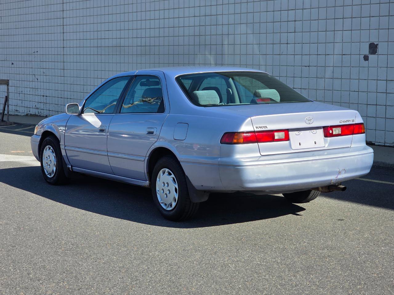 Used 1997 Toyota Camry XLE FWD image 5