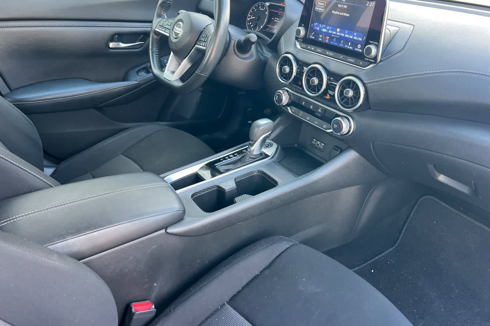 Used 2022 Nissan Sentra SV image 17