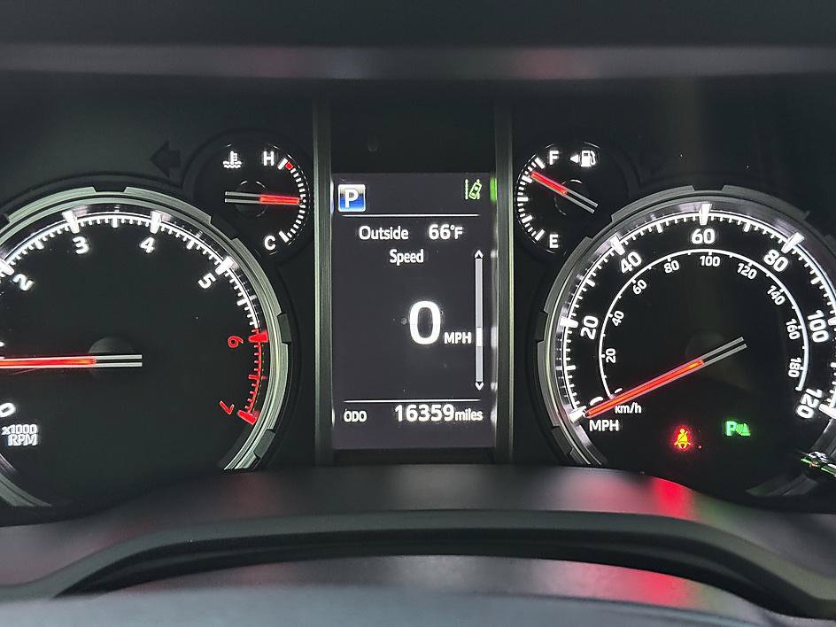 Certified 2024 Toyota 4Runner Limited AWD/4WD image 14
