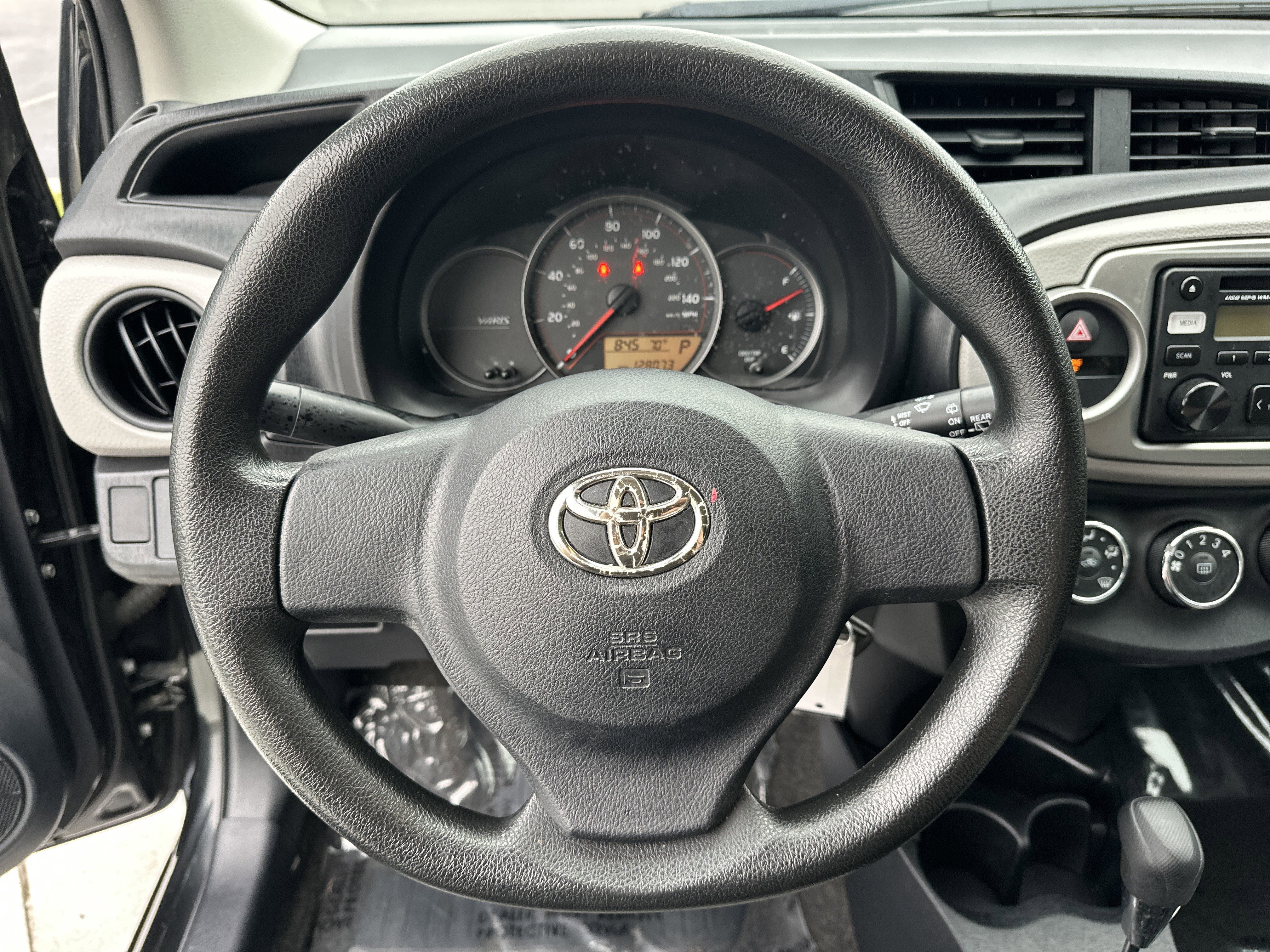 Used 2012 Toyota Yaris L FWD image 18