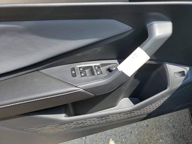 New 2026 Volkswagen Jetta SE FWD image 19