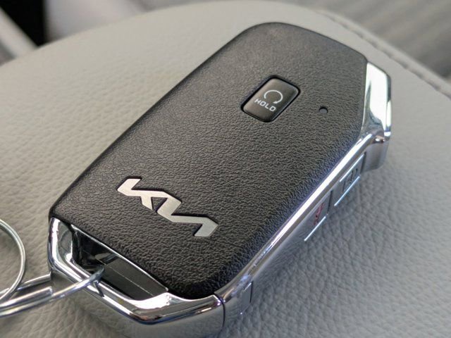 Used 2025 Kia Soul EX image 31