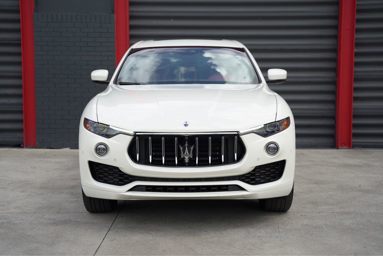 Used 2023 Maserati Levante GT AWD/4WD image 2