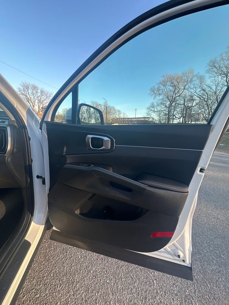 New 2026 Kia Sorento S image 14