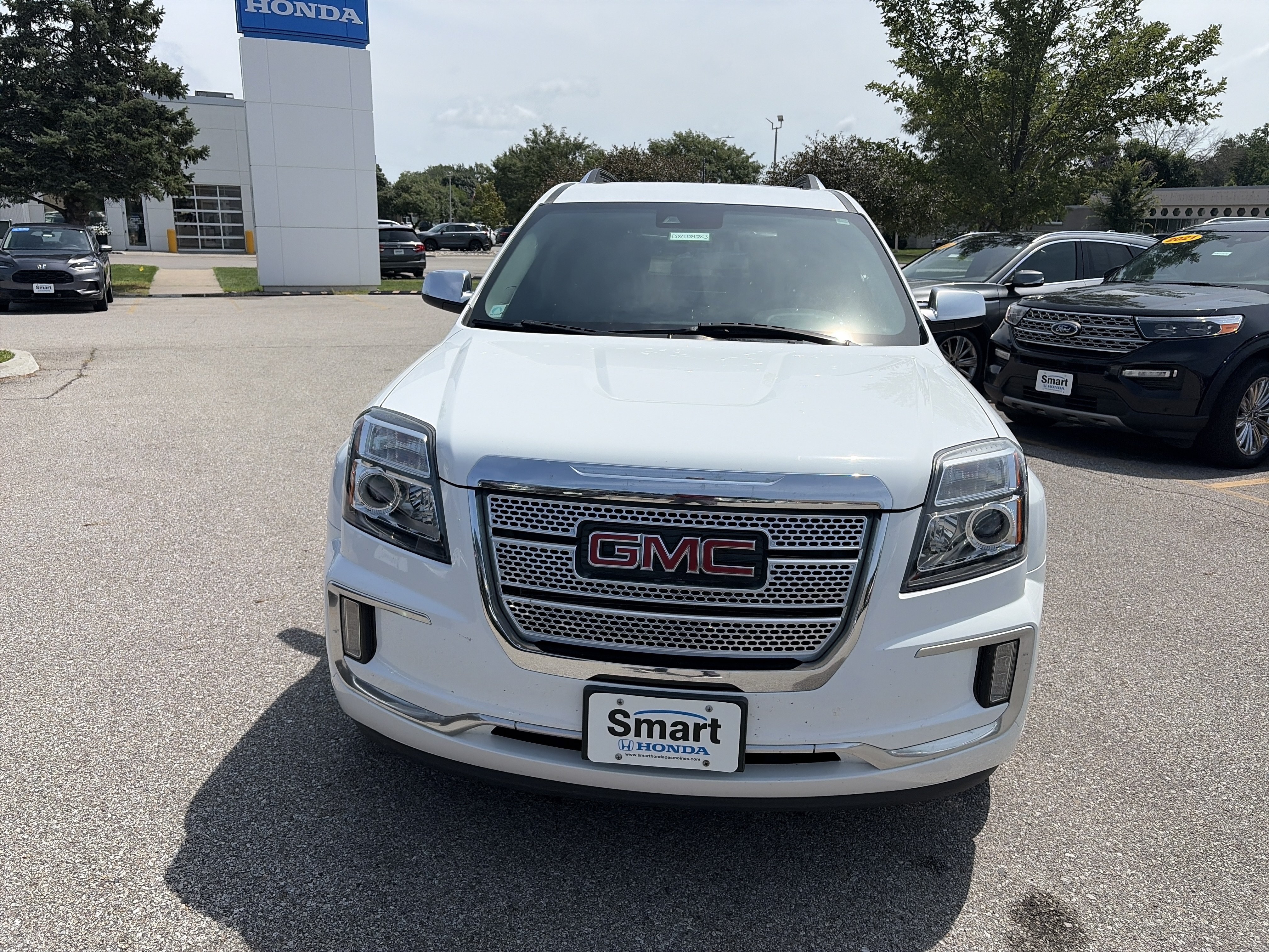Used 2016 GMC Terrain Denali AWD/4WD image 2
