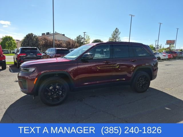 New 2026 Jeep Grand Cherokee Laredo image 3