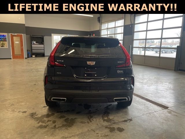 Used 2024 Cadillac XT4 Premium Luxury image 7